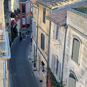 Le Petit Arles